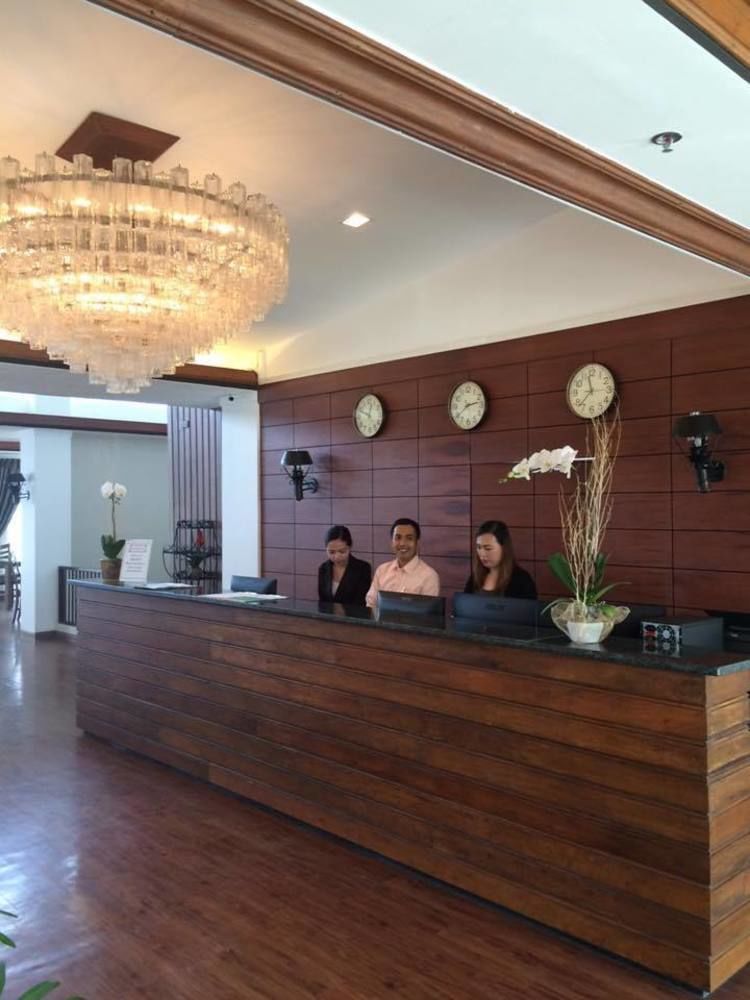 Vista Real Hotel 따가이따이 외부 사진