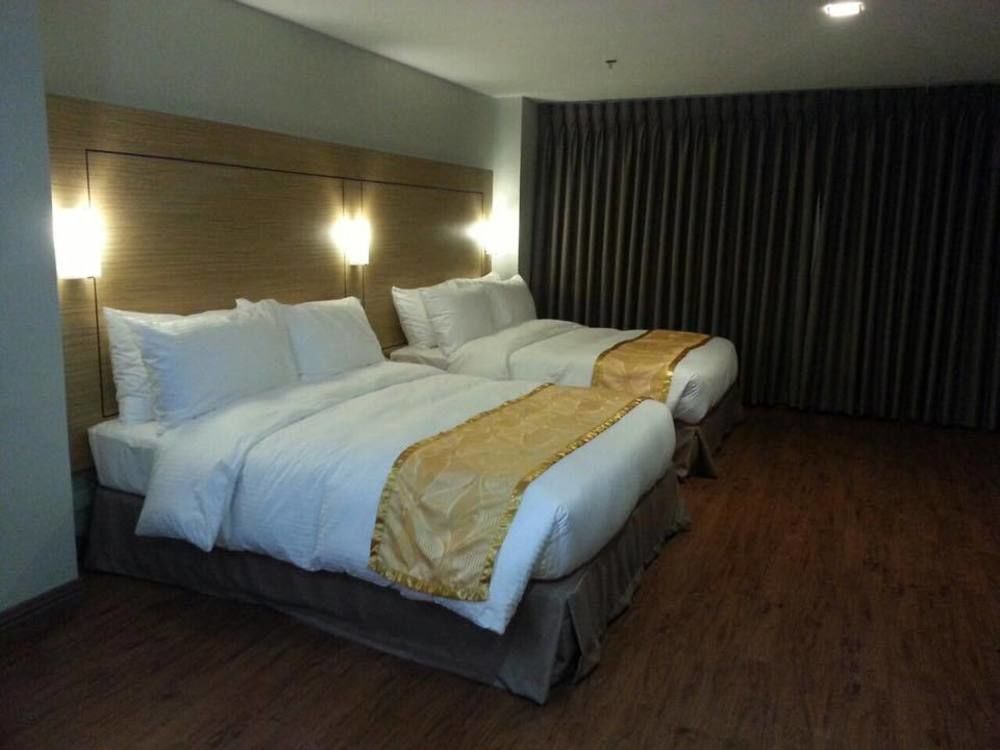 Vista Real Hotel 따가이따이 외부 사진