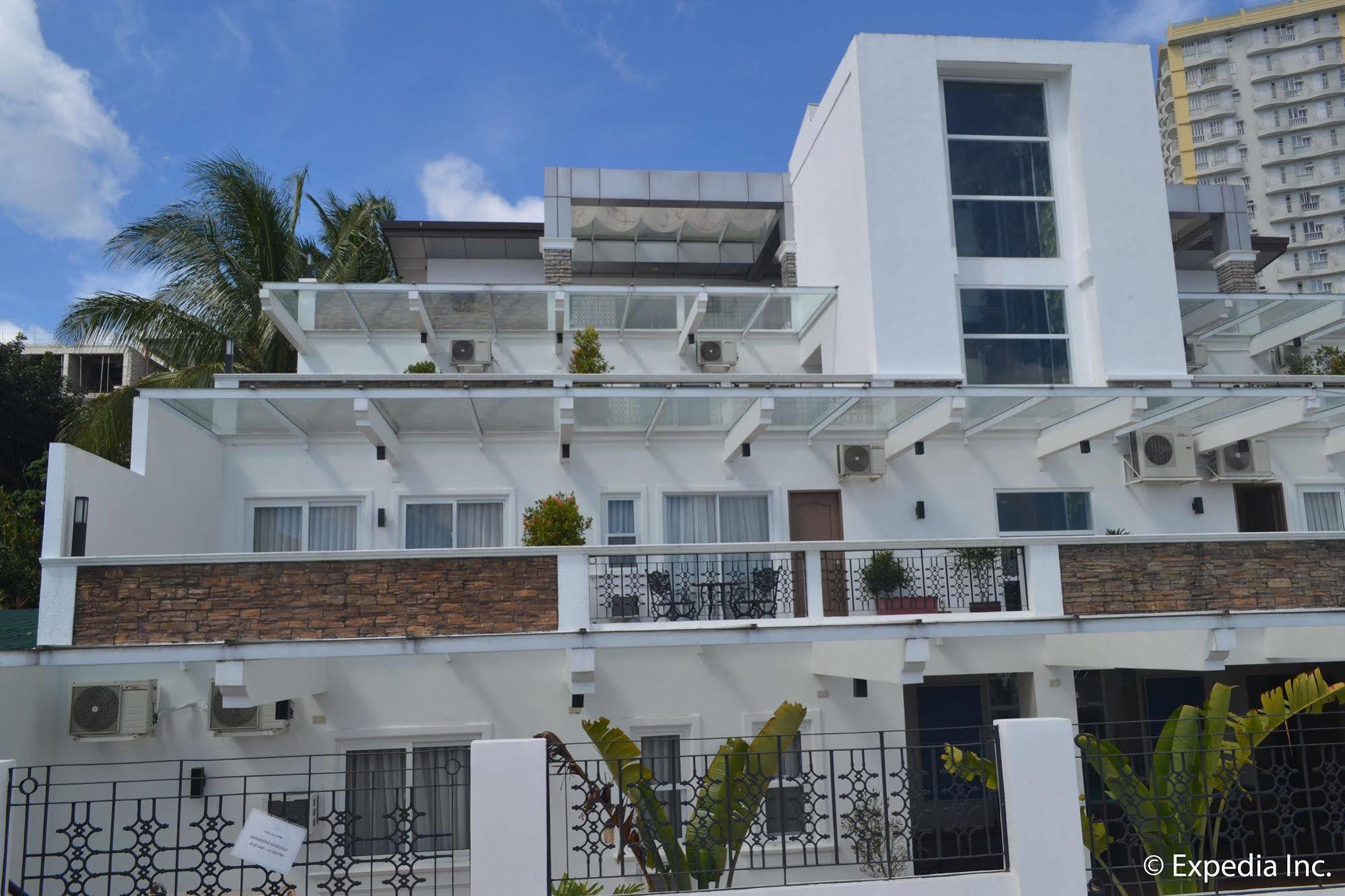 Vista Real Hotel 따가이따이 외부 사진