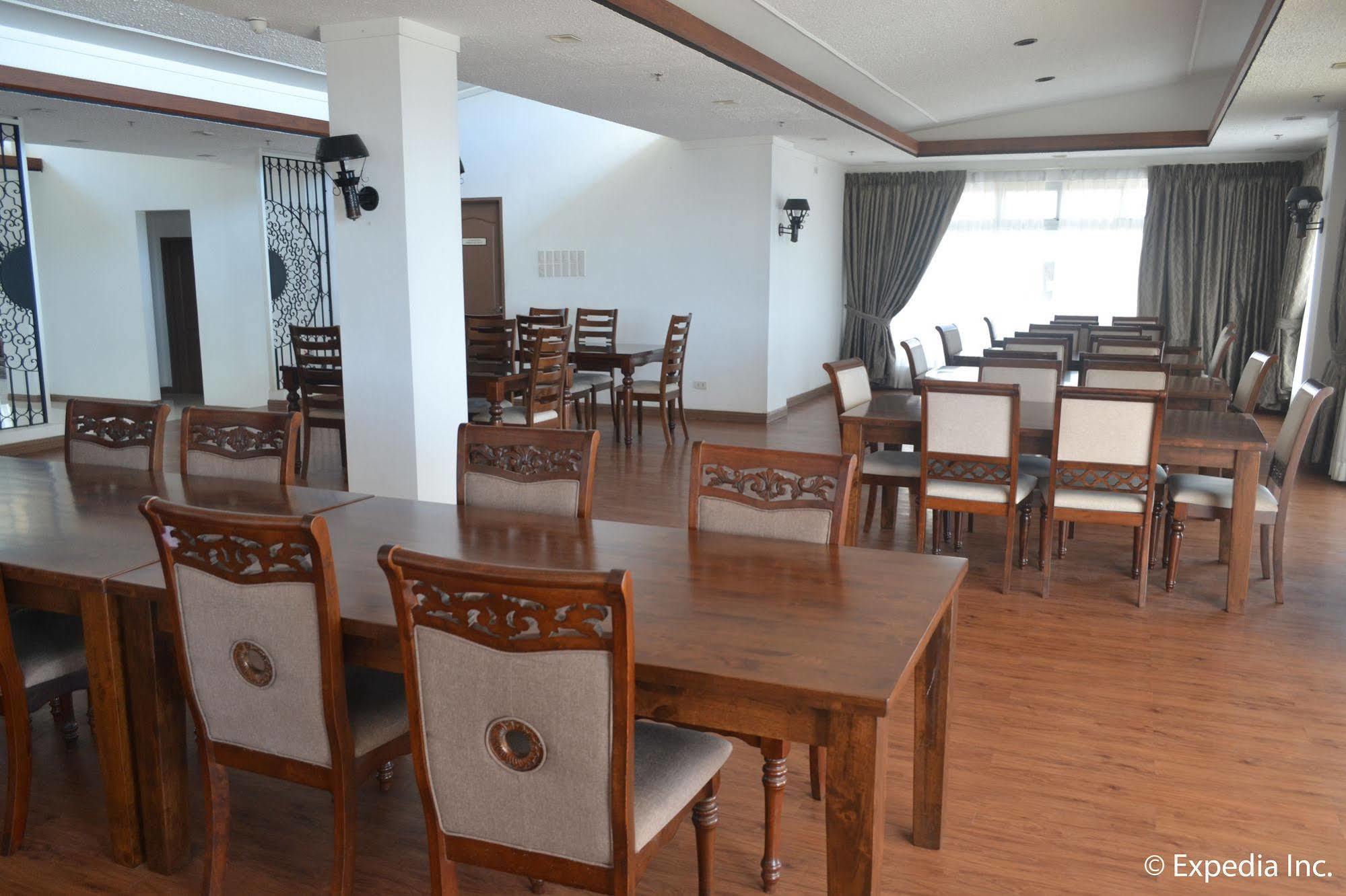 Vista Real Hotel 따가이따이 외부 사진