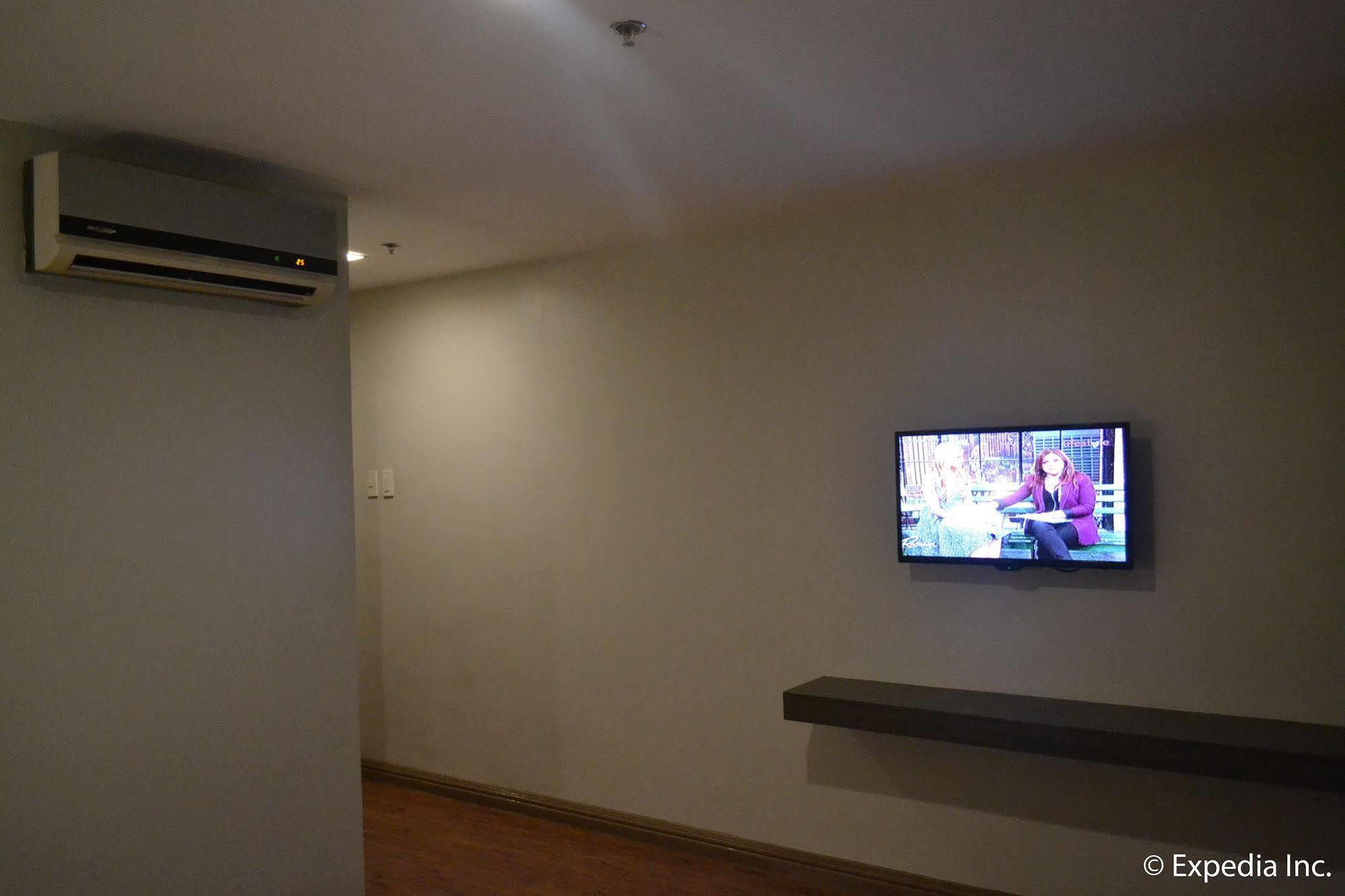 Vista Real Hotel 따가이따이 외부 사진